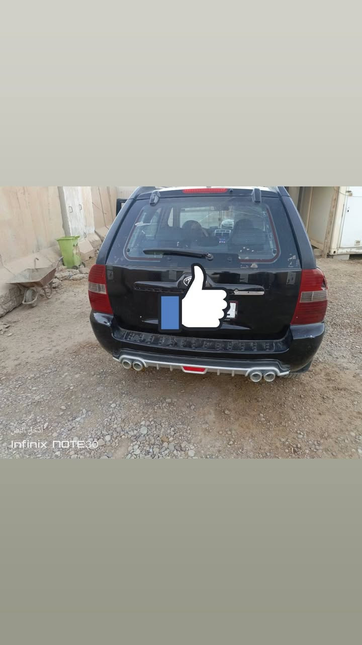 عندي أسبورتج موديل 7 مصبوغه عام مكينه 6سلندر گير محرك تدفئه تبريد مكفول سعره 75 وبيها مجال هزه جديده بأسمي تحويل مباشر رقم ديالى ***********
