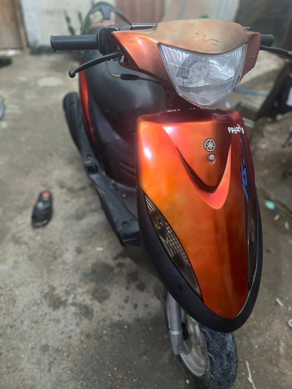 سلام عليكم دراجه ماكس عدلة كما موضح أمامكم بالصور
الدراجه حيل نظيفه بمعنى الكلمه ما مفتوحه بوشه 49 بلاديه 
شغاله سلف هندر لايت سكنات كلشي شغال 
سعرها 800 وبيها مجال 
مكاني بصره ابي الخصيب حمدان 
+9647719193592 متواجد على هذا الرقم
