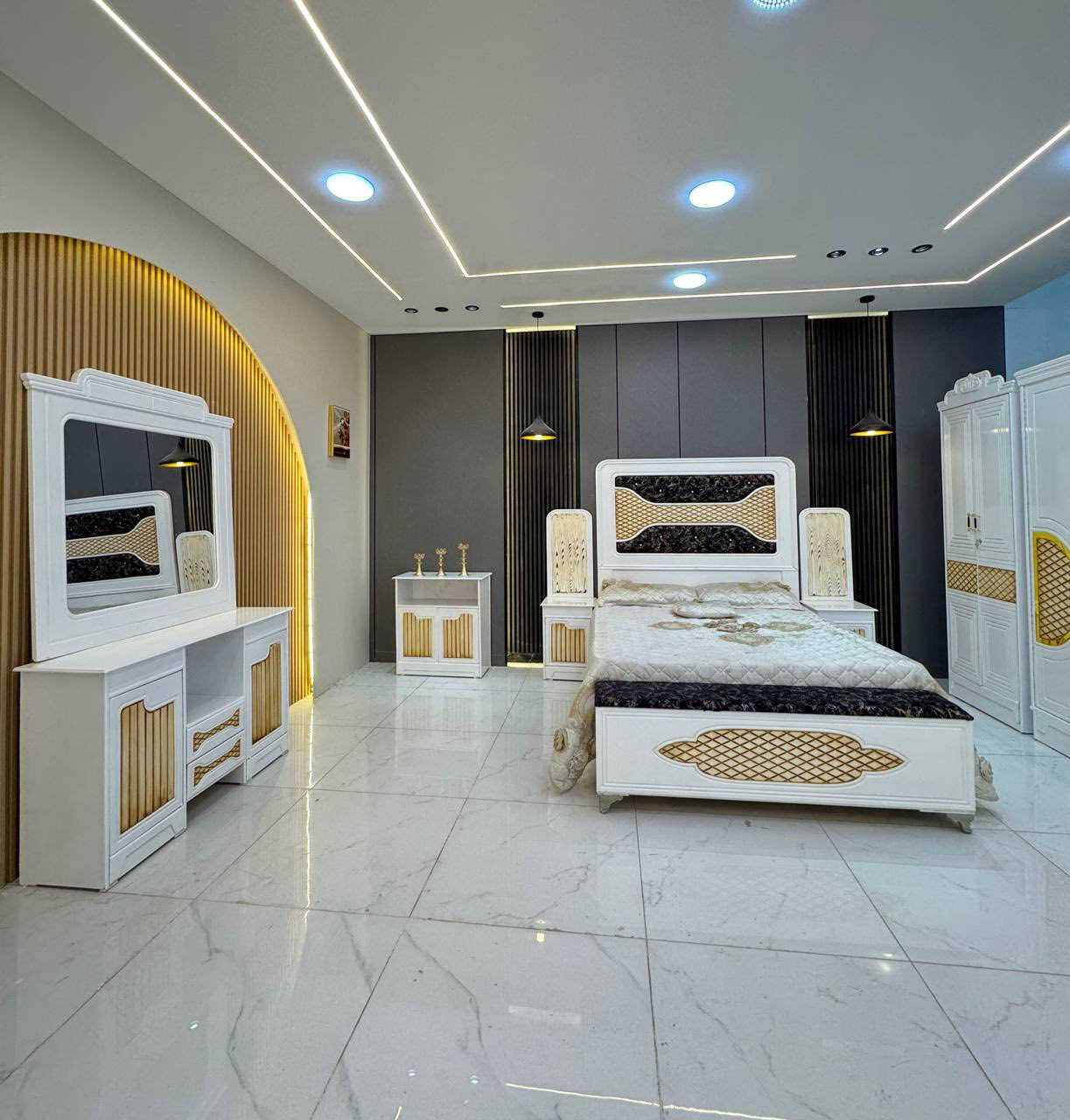 السعر // مليون و٥٠  فقط 😍

🔅تفاصيل الغرفة المرمري  ....

 خارج ٤ملم ام دي اف 🔺
وداخل معاكس ٣ملم 
صبغ حراري  درجة اولى 

عدد القطع  ٧ قطع 😍
🔺1 //جرباية  قياس  ١٦٠ × ٢٠٠ 
🔺//ميز جانبي ايسر قياس ٥٠
🔺2// وميز  جانبي  قياس ٥٠
🔺3// زاوية ارتفاع مترين عرض ٨٠
🔺4// وميز بلازمه  
🔺5//وميز مراية ارتفاع مترين عرض ١٢٠
🔺6// وكنتور ٦ باب  ارتفاع مترين و١٥ طول ٣ متر و١٥

القطعه الثامنة حسب الطلب شازلون
سعرها ٥٠ الف ❤️

(توصيل مجاني مركز بغداد )
التوصيل يشمل الشد مجاني 🔥
(اطراف ٥٠)
باقي المحافضات حسب البعد
شازلون سعرها ٥٠ الف
شازلون مخزن ٧٥ الف


**إذا كنت صاحب هذا الإعلان وتريد حذفه لأي سبب، رجاءا أرسل رسالة إلى الدعم الفني**