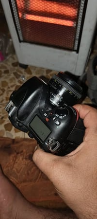 نيكون 610 • فول فريم • عدسه 50مم