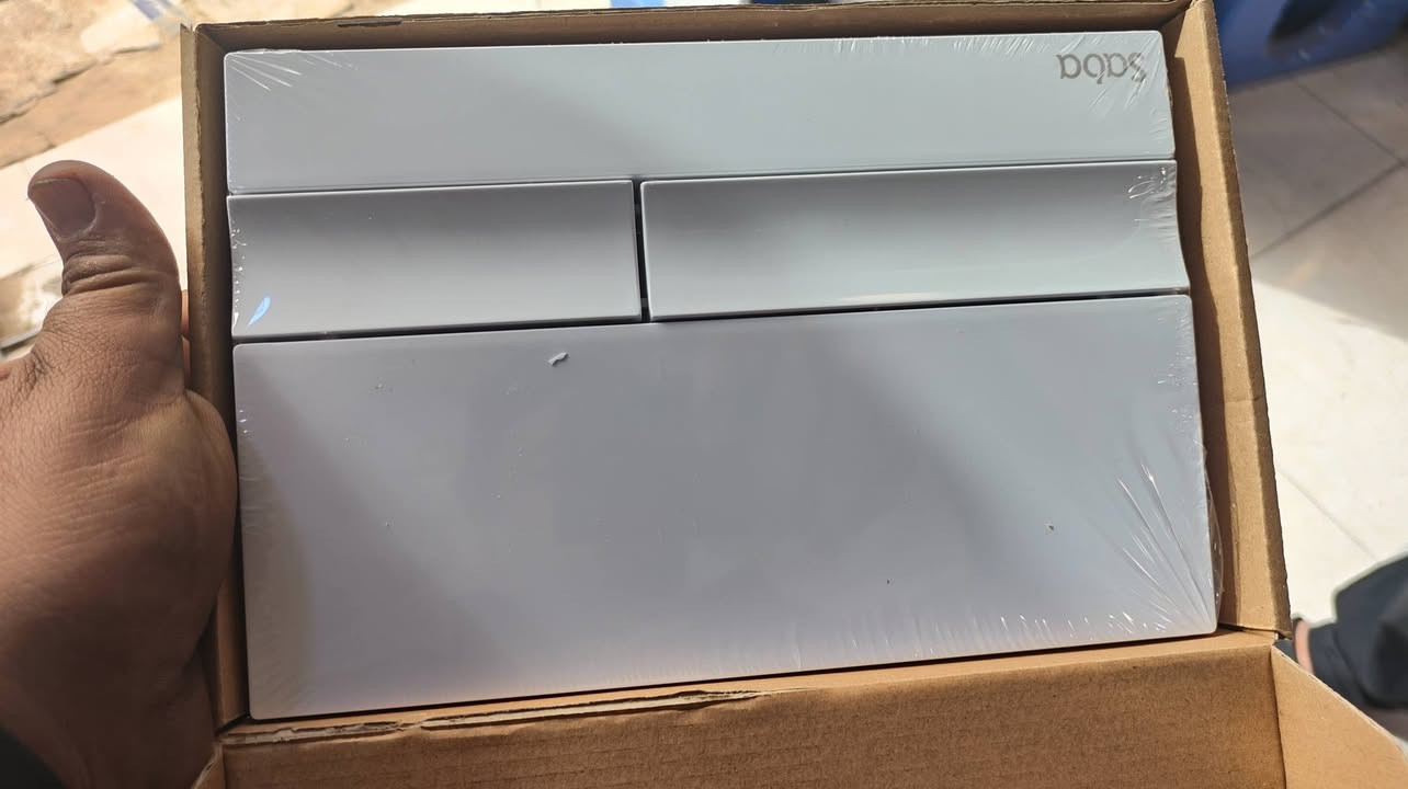 ***********
***********
