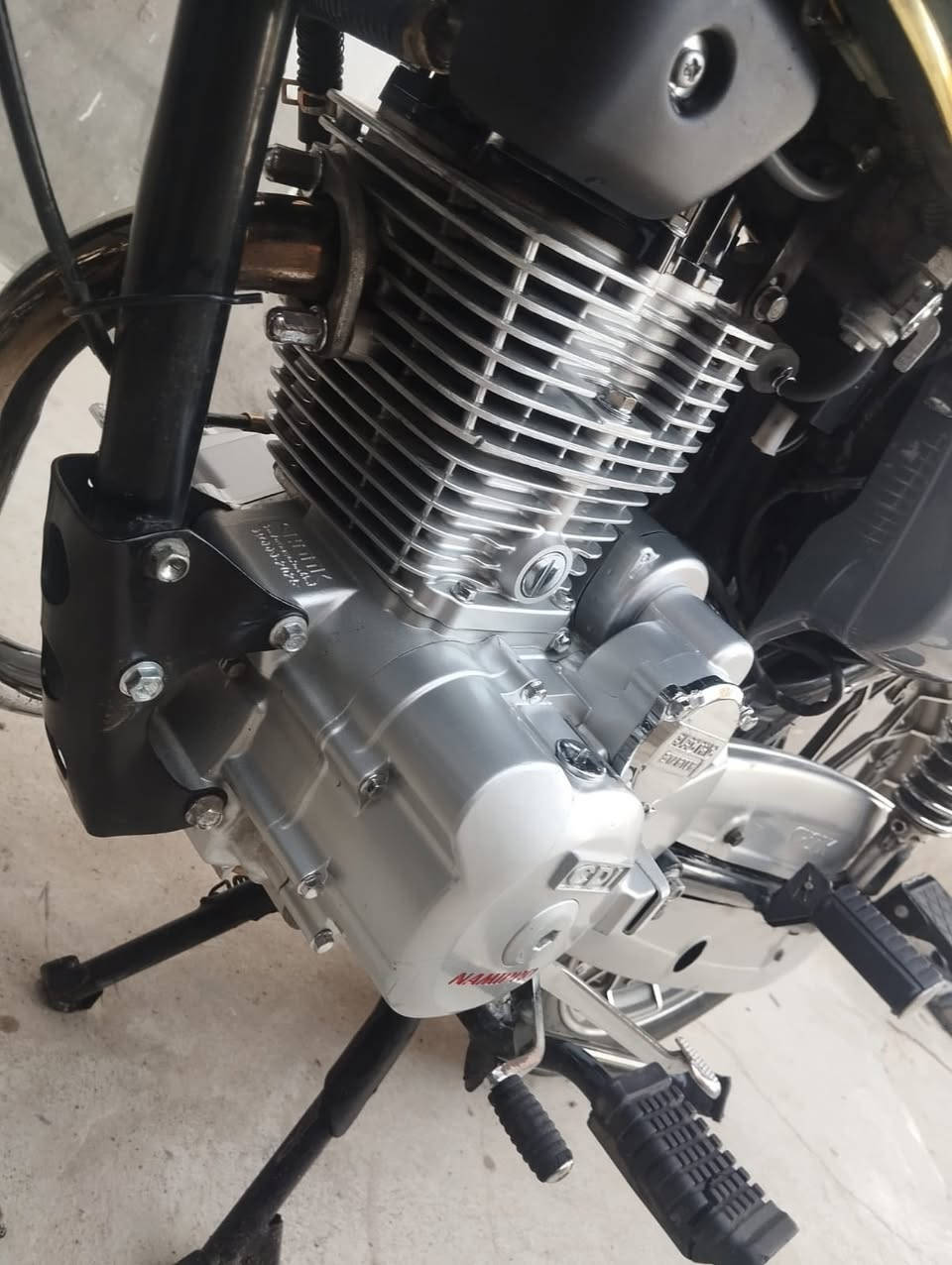 سونك موديل 25 محرك 150 دراجه كلها شرط سعر 700 وبيها مجال للتصال ‭0788 598 4553‬
