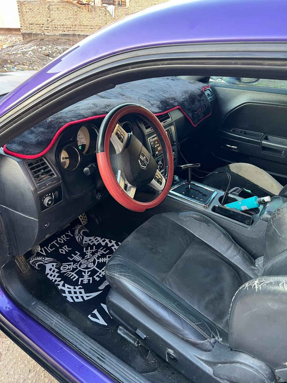 للبيع مديل 13 RT max
مكينة 5700 
بيها منظومة غار 
نقصها حداديه خلفيه
صبغ حزام مكان السياره بابل السعر ١١٨
***********
