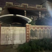 بيت للبيع ٢٠٠ متر واجهه ١٠ ونزال ٢٠ طابقين دبل فاليوم كراج وحديقه ومدخ...