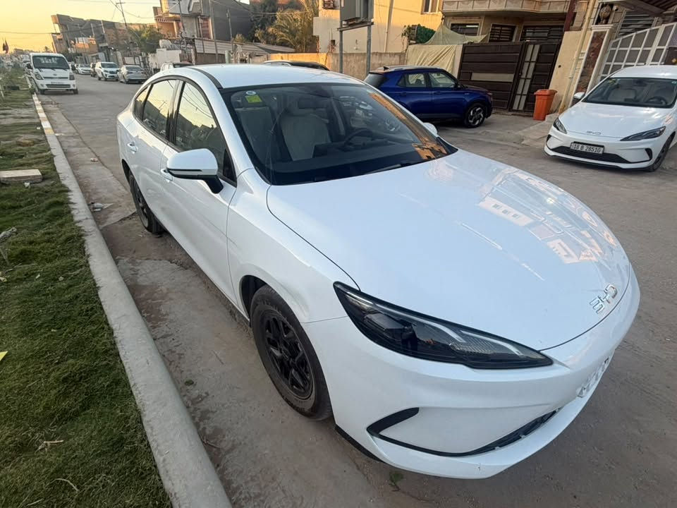 بي واي دي ٢٠٢٥ سيل فايف للبيع 
بيها فقط طخه بالشباك بالدعاميه الاماميه. وطخه صغيره بالجاملغ الامامي باقي السياره مكفوله كفاله عامه 
ماشيه ١٢ الف كيلو متر 
باسمي السياره تحويل مباشر
للاستفسار 
*********** اتصال 
*********** واتساب 
مكان السياره الحله
