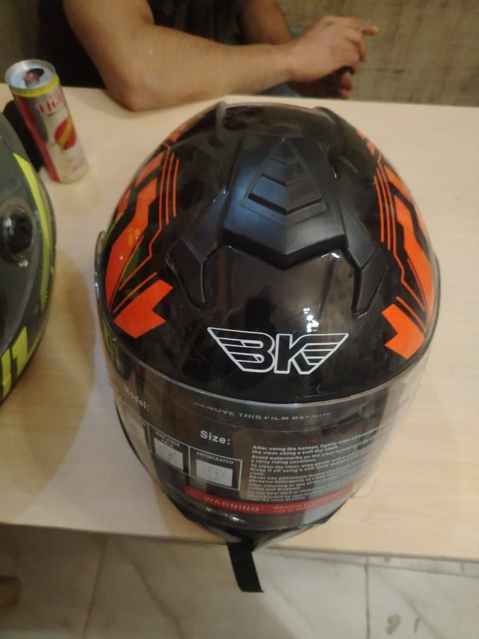 متوفرات الرقم:  ***********
فج قلاب اكو واكو فج ثابت ومتوفر همين سماعات خوذة و جفوف
