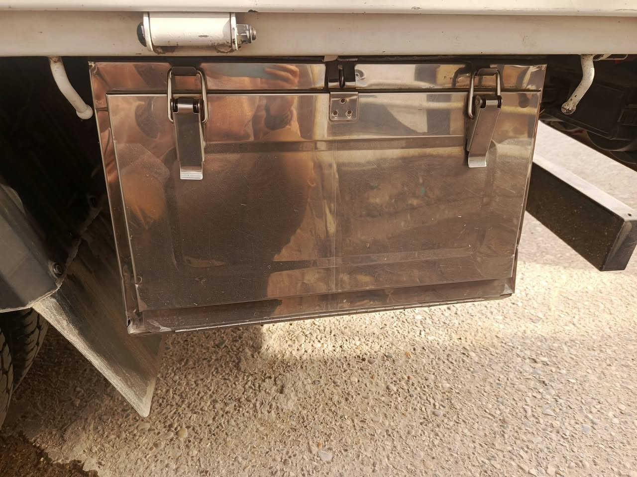 سلام عليكم للبيع صناديك ستيل ودعاميه مسكر ودروعه مسكر
وهرنات بوش ايراني بغداد الامين الثانيه الاسفسار 
***********
