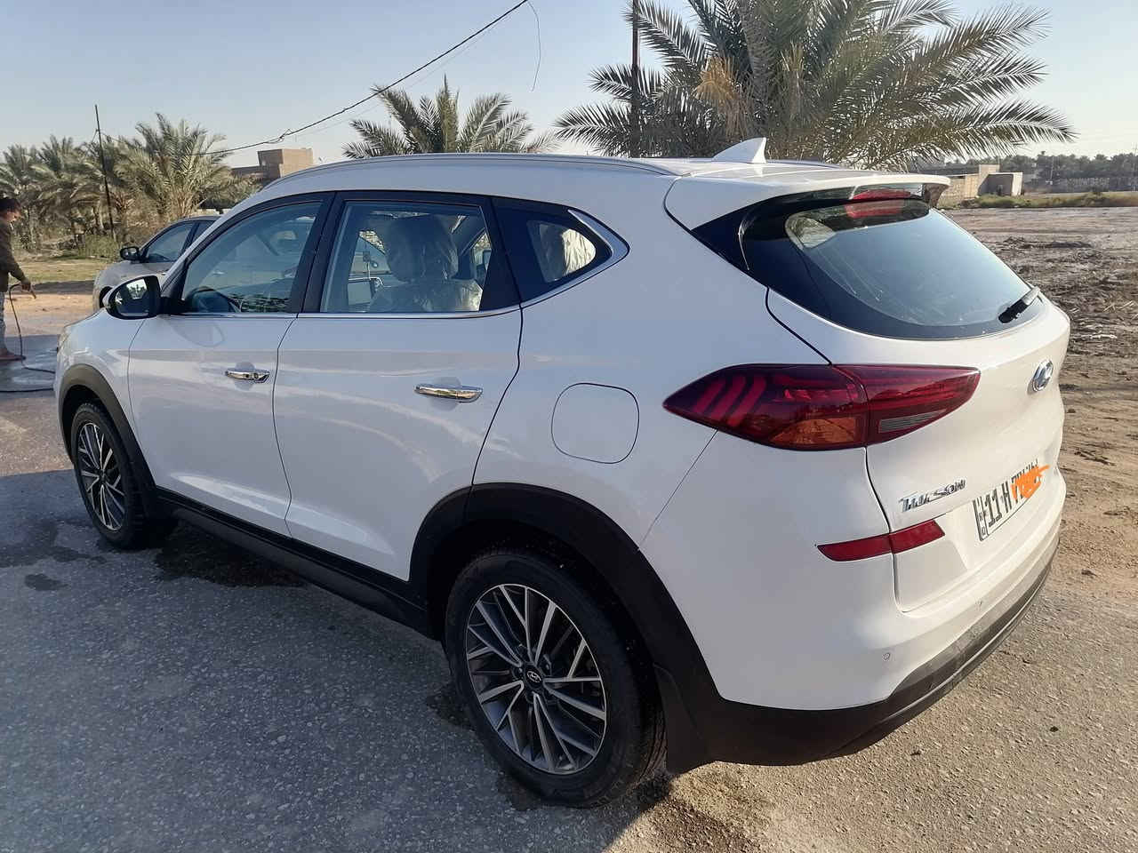 للبيع هونداي توسان خليجية موديل 2020 رقم بغداد باسمي  مكينة ٢٠٠٠ دوش سيارة جديدة جدا السعر 210 
تحكم ستيرن مري شفط واشاير بلمري تبريد قطعتين سيارة جاهزه  5 عدسات بصمه بيها ضرر بسيط وحسب ما مبين في السونار المرفق.... العنوان بابل قضاء المحاويل 
للاستفسار الاتصال على الرقم *********** كذلك بي واتساب
