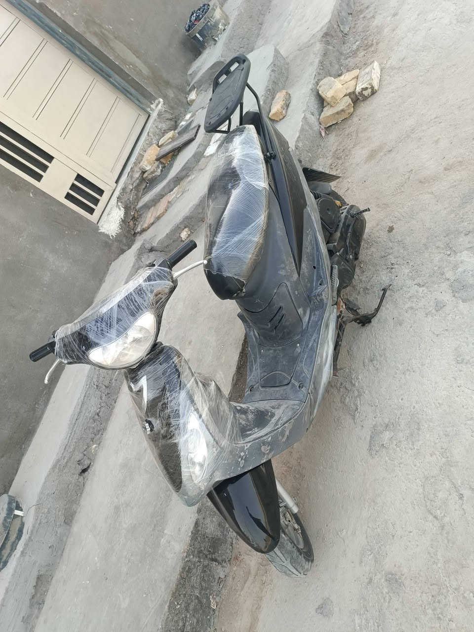 سلام عليكم .
ماكس منغولي صاله 3اشهر طالعه من رمبه مامفتوحه كهربائيات كله شغاله 
دراجه نضيفه تشغيل سلف هندر 
عارضه 700وبيه مجال بسيط 
مكاني ناصريه مركز 
***********
