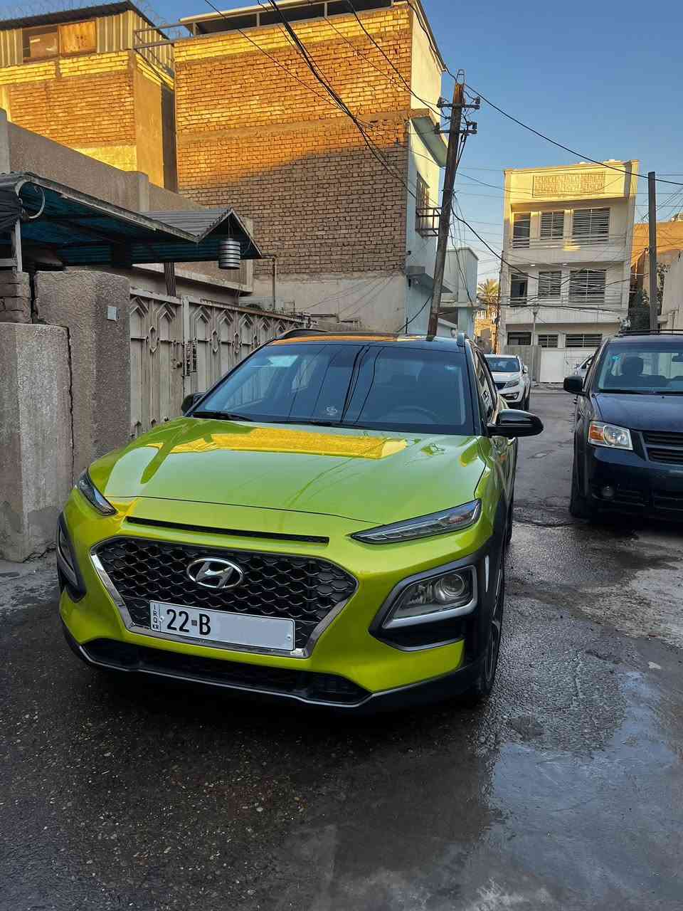 سلام وعليكم 
كونا موديل 2019 
فول مواصفات  ما عدا الفتحه 
1.رادار جانبي
2.تدفئه بالكشنات 
3.تدفئه بالستيرن
4.ثلاث انظمه قياده
5.تو كلر🖤💚
6.تخم تاير جديد
بعد مواصفات ما مذكوره 
محرك 1600 تيربو🚀 
ماشيه السياره 67686km
السياره فور ويل  
السعر135 وبيها مجال 
رقم السياره اربيل 
مكان السياره بغداد
للاتصال:***********
