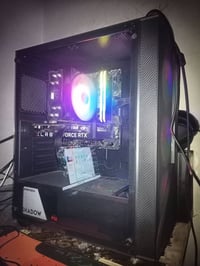 بي سي جيمنج للبيع بسعر  ٩٠٠ الف مكاني بغداد ما عندي توصيل رقمي واتساب ...