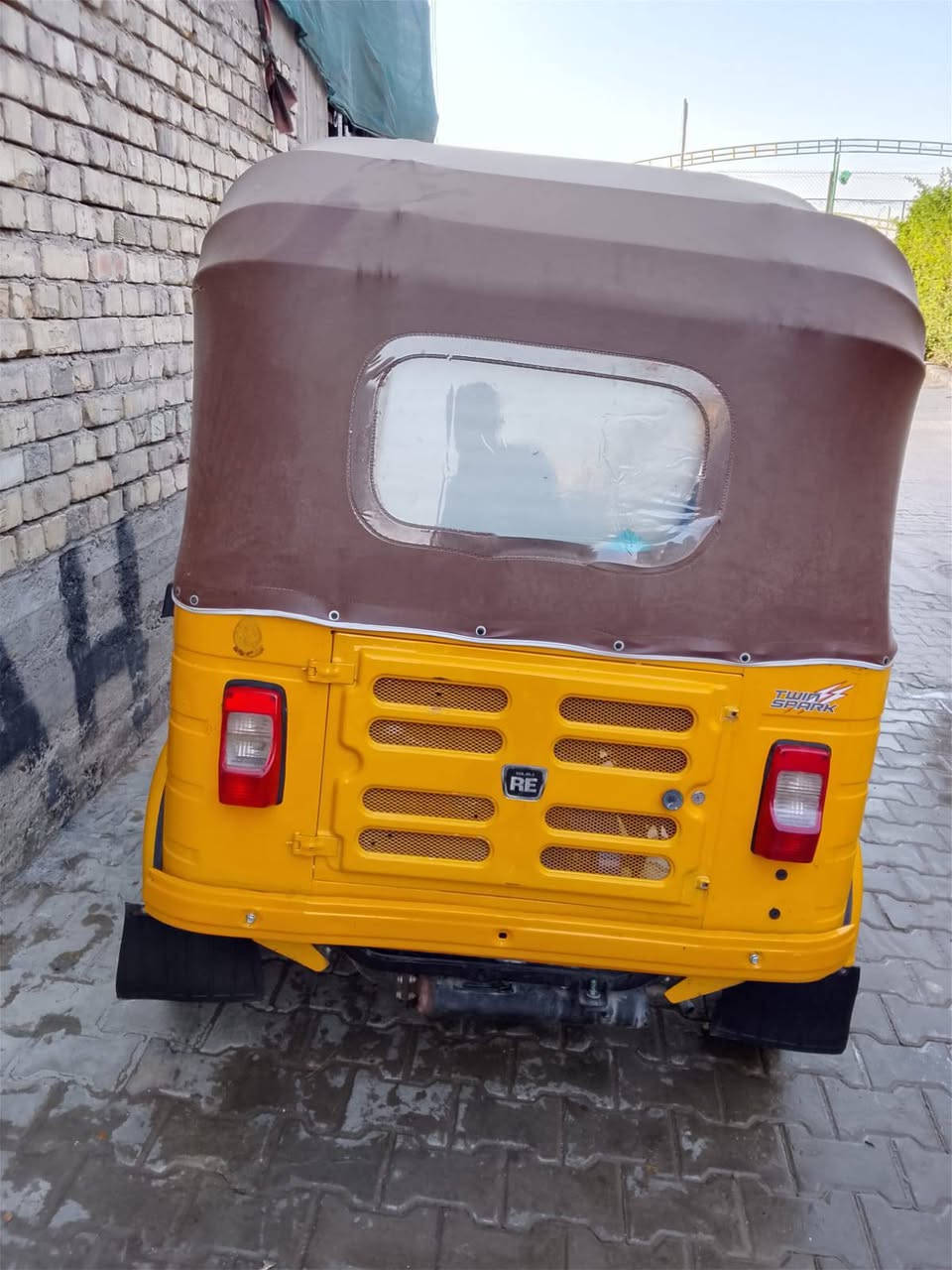 السلام عليكم تكتك للبيع 19 بغداد الشعله التواصل على الرقم غير متواجد عل الفيس‏‪+964 771 385 5768‬‏
