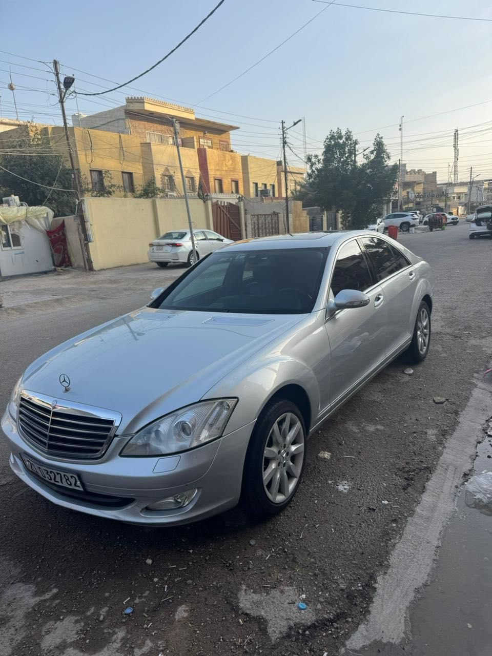 سلام عليكم مارسدس دوات دوات سياره مكفوله وجديده كلش وتومه وكامله كفاله عامه من كلشي سعر 85وبيه مجال***********
