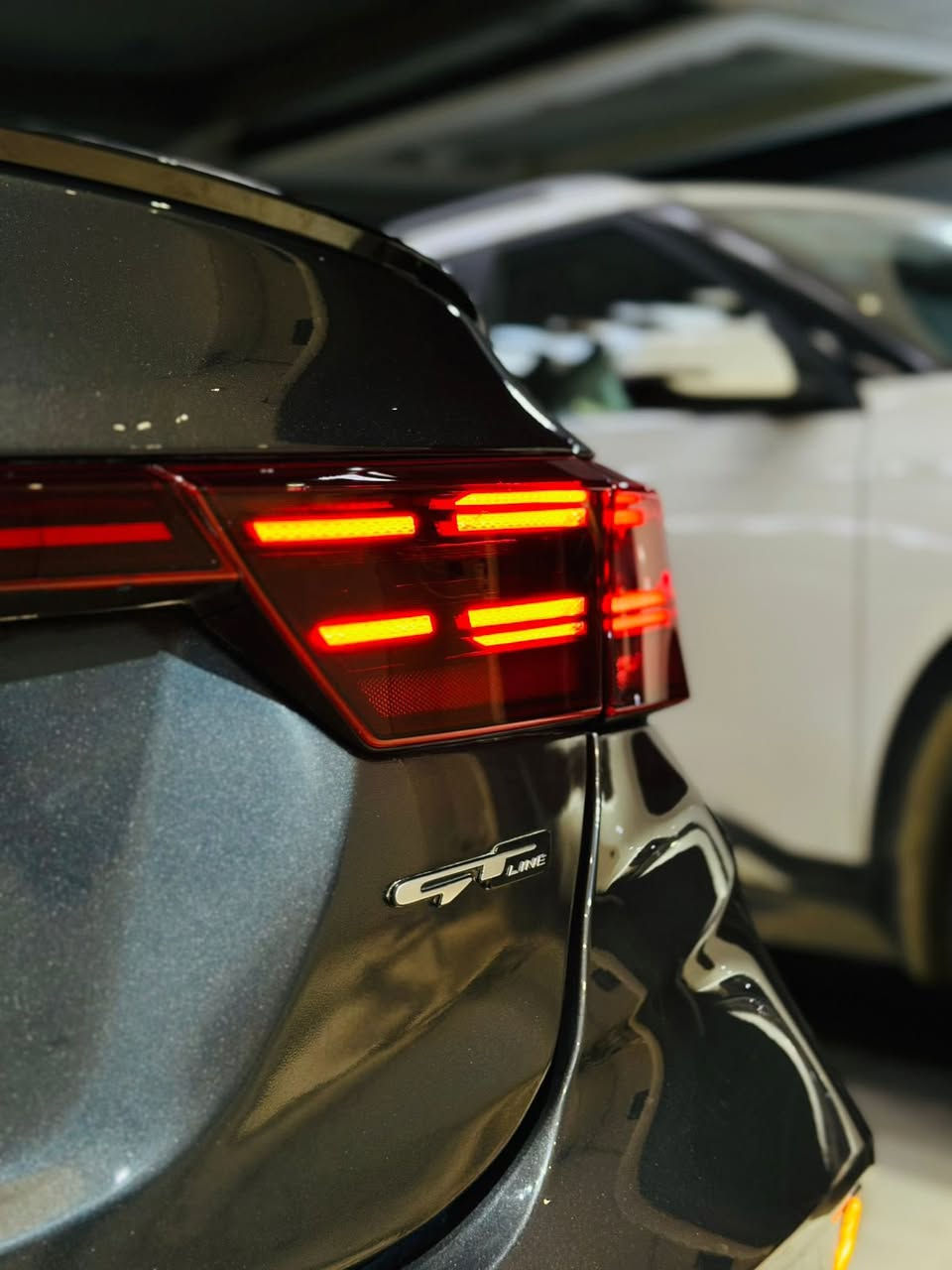 فورتي2023 جيتي لاين
السلام عليكم
____________________
للبيع 
كيا فورتي 2023
رقم بغداد  تحويل ثاني يوم
مكينه 2000 دوش
ماشيه 170
_______________________
فول مواصفات جيتي لاين فول الأخير
بصمه
فتحه
كشنات جلد حضن
كشنات تدفئة تبريد
كشنات كهرباء
ويل كب 18
اشاير مري
رادار امامي خلفي
رادار جانبي
تحديد مسار
دبل إكزوز رياضي
شحن وايرلس
حساسات خلفي
بجم زنون كامل نهار
تبريد قطعتين
تبريد بيانو منفصل
مرايه داخليه تعتيم ليلي
سستم صوت كامل هارمان كاردون
تحكم ستيرن فول
قياده آليه
ثلاث انظمه قياده
________________

الحادث  موضح بل نشر ( الدعاميه و شويه بل جنطه )

بدون صبغ 

——————————-

مكان السياره : كربلاء 
 السعر. 185 بيه مجال شي بسيط

***********
