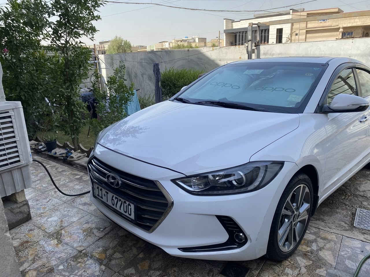 سلام عليكم اخوان إلنترا موديل 17  خليجي. ماشيه 115. مواصفات عاديه فتحه  سقف   محرك 2000   داخل صاج      سيارة رقم بغداد  مكانها بغداد   بدون تبديل او صبغ فقط خشم البنيد كرت اثر طخه   *********** السعر 150
