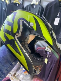 خوذه • قفاز • مراوس