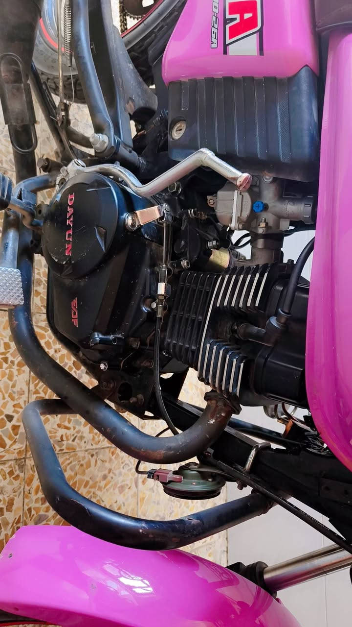 دايون للبيع محرك ٢٠٠ مديل٢٣ سكنر دراجه نضيفه شلعه ومعدل مكينه ناعمه جاهزه كهربائيات كله شغاله عنوان نجف سعر 1050 شراي يتصل ***********
