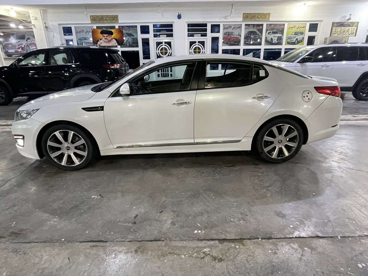 كيا اوبتما    خليجي
موديل 2013
محرك  2400 دوش 
رقم بغداد تحويل ثاني 
سياره بصمة تبريد وقطعتين وحساس خلفي 
محرك كير حداديه خير من الله 
سونار في المنشور
مكان واسط كوت
الاستفسار   ***********
