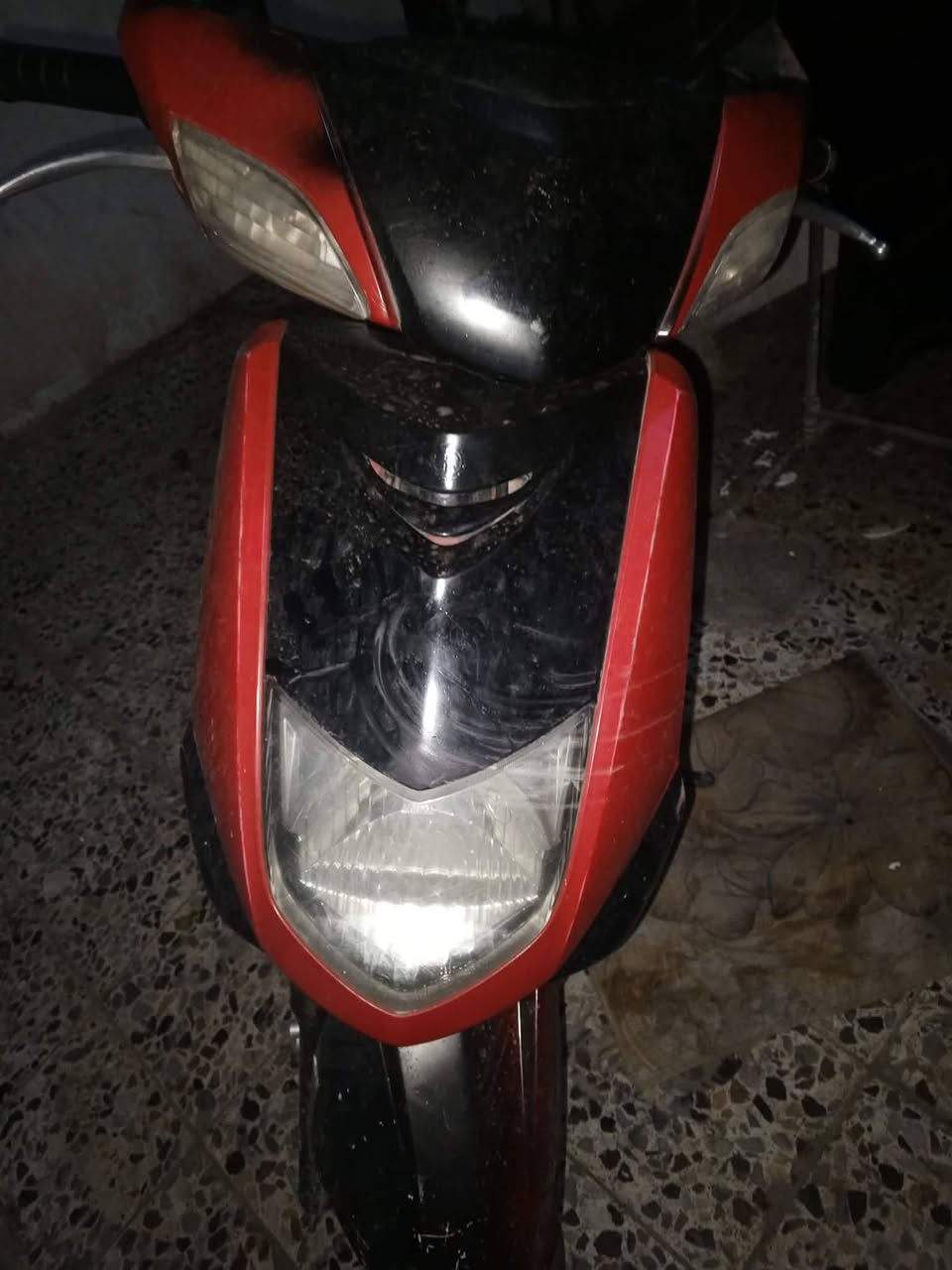 السلام عليكم دراجه سكنس نثيه مكاتبه مال معرض بسمي وكتاب كمرك يعني اوصوليه الدراجه كايمه تايرات جدد بيها مصارلي سبوع من شديتهن كابريتر تجاري باب اول كهربايات كلها شغاله كيج بانزين وعدني كيج السرعه قمجي مكطوع الدراجه قفل ب250 الف واكرر كايمه البارحه كطعت كرنك بيدي وكل الهلا بيك منين ما تجيني اخليك عله راسي متواجد عله نت


**إذا كنت صاحب هذا الإعلان وتريد حذفه لأي سبب، رجاءا أرسل رسالة إلى الدعم الفني**