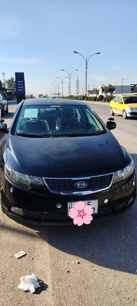 سياره كيا سيراتو موديل 2011
المحرك ما مفتوح شرط صبغ ما بيها ولا قطره
السنويه جديده والهزه جديد رقها أربيل
للاستفسار (***********) 
(***********)
