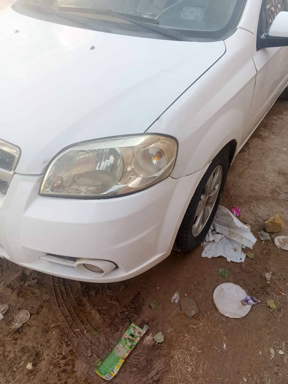 افيو خليجية مال شركة العامه 2011
#اوتماتيك
السيارة حلوة وكاعدة 
السيارة بيها صبغ الجهة اليسرى مال السائق والباقي مكفول 
السيارة امبدل كير مال كصة جديد بالباكيت 
المحرك نضيف 
السعر 65 وبيها محال 
مكاني الحلة شارع 80
*********** حلة, بابل
