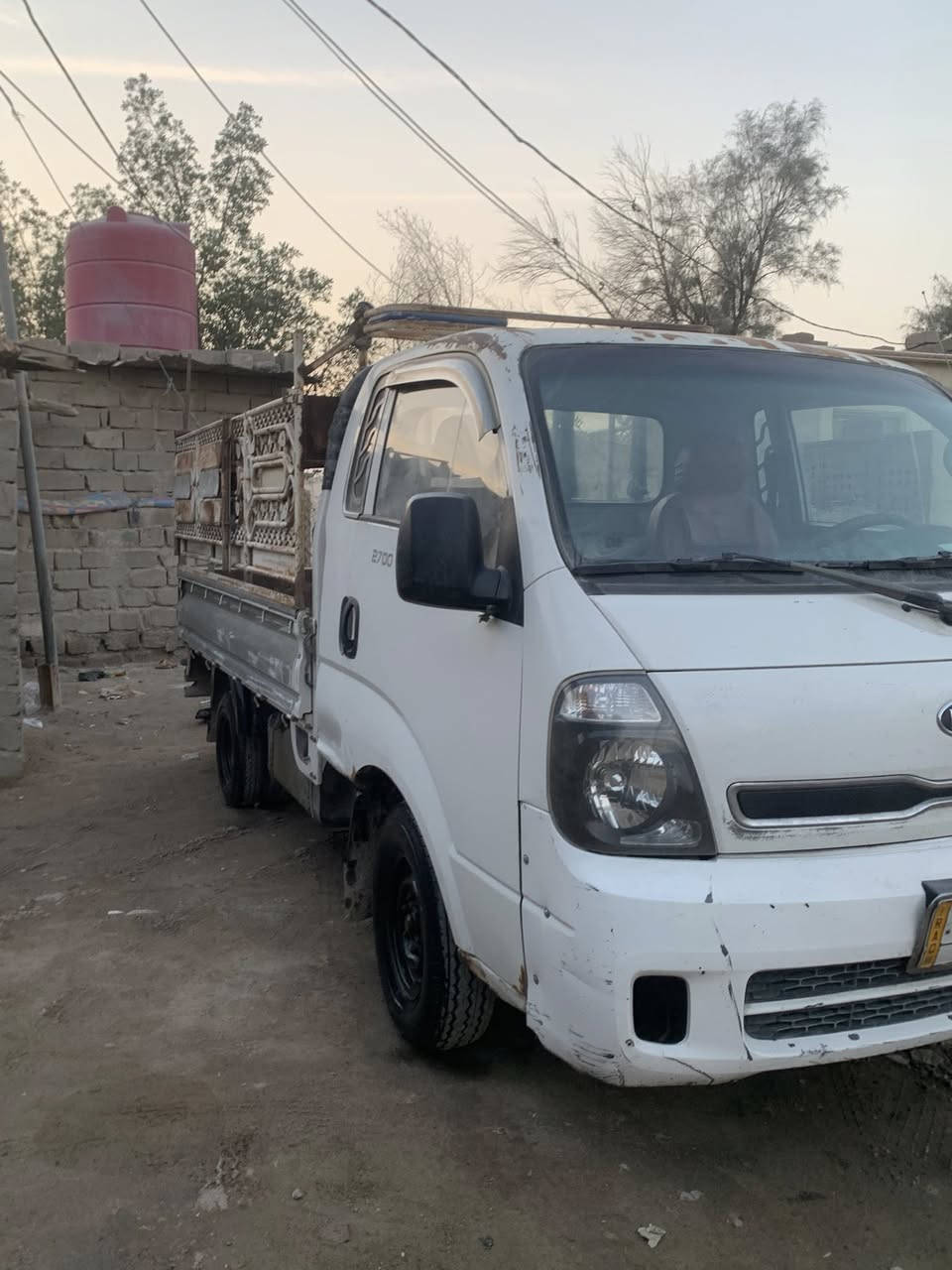 السلام عليكم 
كيا بنكو 2013 
سنويه لـ 28 ب أسمي تحويل ثاني يوم 
كير اكسل حداديه نظاف بس المكينه بيها صوت 

السعر  80  وبيها مجال 

البصرة - الزبير 

***********
