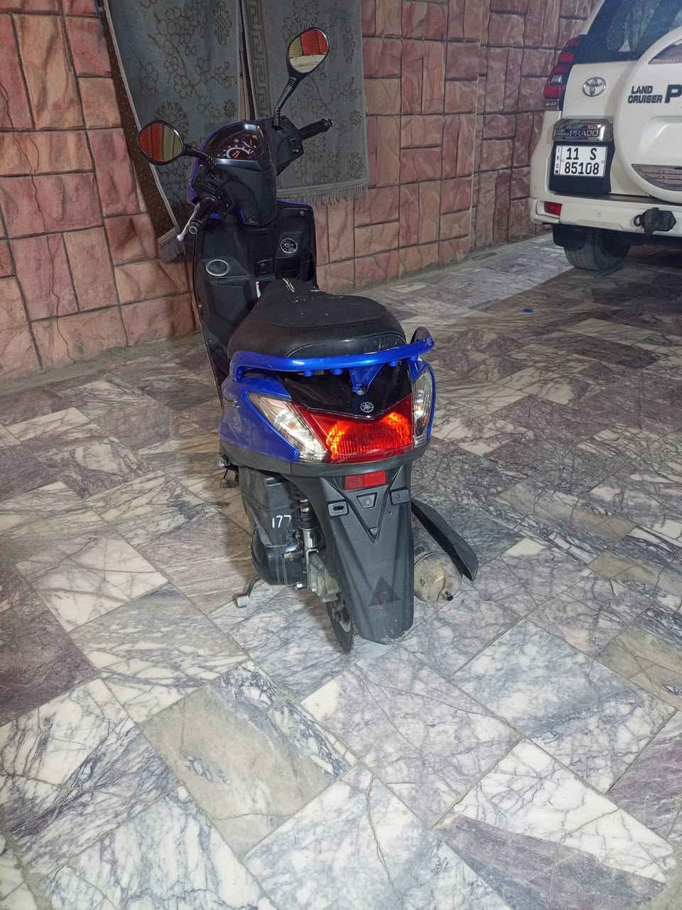 السلام عليكم 
اكزز حديث شكل الجديد 
دراجه جديده وناعمه ومابيها اي نقص وماشيه قليل 
أوراق المعرض موجوده
مكاني البلديات 
سعر مليون 
***********
