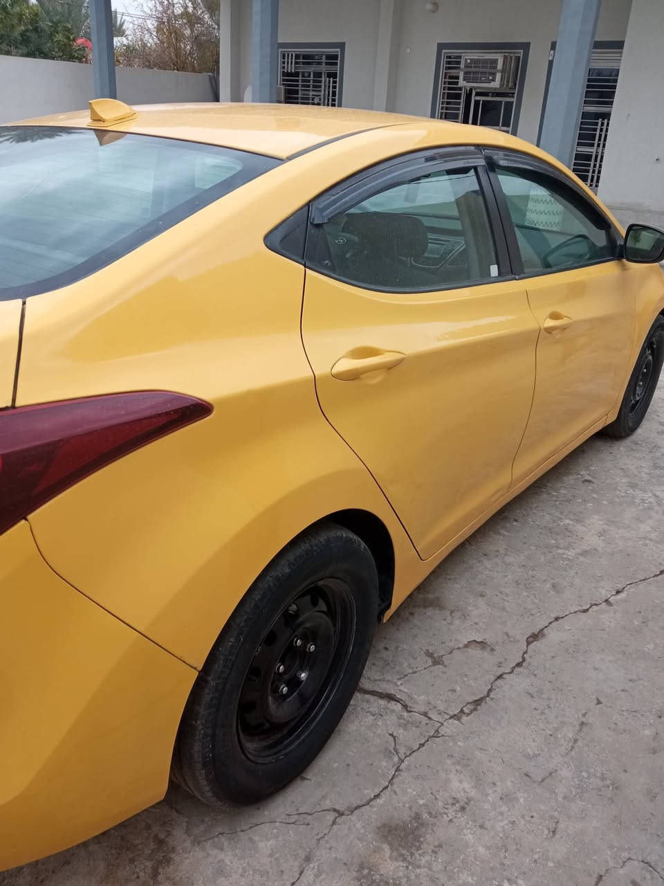 السلام عليكم 
النترا موديل 2015 بغداد وارد امريكا 
حادثه بنيد وباب 
بدون دواخل 
الباقي مكفول لغد وشاصي كوله كفاله
محرك وكير مكفولات 
تحويل مباشر 
شاشه كامره 
كشن هيتر 
تحكم جهتين 
السعر ( ١١٠ )
مكاني بابل قرب مدينة العاب كوين بارك 
للاستفسار ***********
***********
