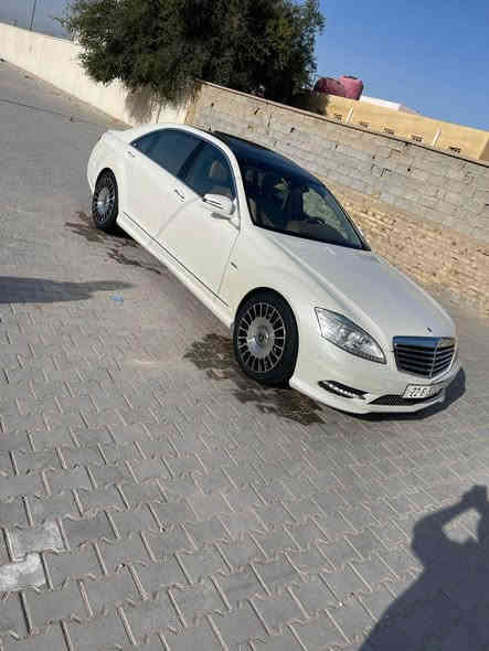 للبيع مارسيدس w221 s350 وارد الماني
او مراوس حسب القناعة
موديل2012 الاصل
رادار امامي ، نقطة عمياء
كامرة ليلية
انارة داخلية
لايت دايمنك متحرك ، بك لايت لد
كروز تثبيت سرعه ، شفتات
 تحكم ستيرن ، ستيرن كهرباء
نضام ترحيب
بانوراما ، بردات 5
تحكم مقاعد 4 ، تدفئة وتبريد
تبريد 3 قطع ،
بيبان شفط ، جنطه كهرباء
سستم صوت من هارمن كاردن
نضام تعليق هوائي ، جوبلسات
باقي المواصفات معروفة للمارسيدس
سيارة جاهزة مال جناي مابيهة نواقص جاهزه من كلشي ما بيها نقص برغي 
السعر265 وبيهة مجال حك جية
للاستفسار للاتصال ع رقم او خاص
*********** أربيل
