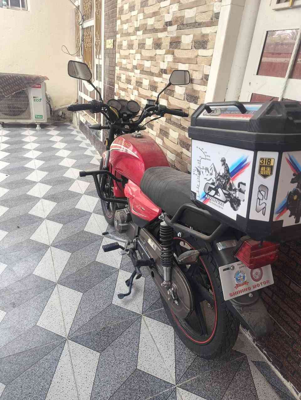 سلام عليكم
دراجه للبيع موديل 25 مستخدمه شهر 1
مكفوله كفاله عامه 
رايدها ب950 

***********‭
0782 669 2312‬
