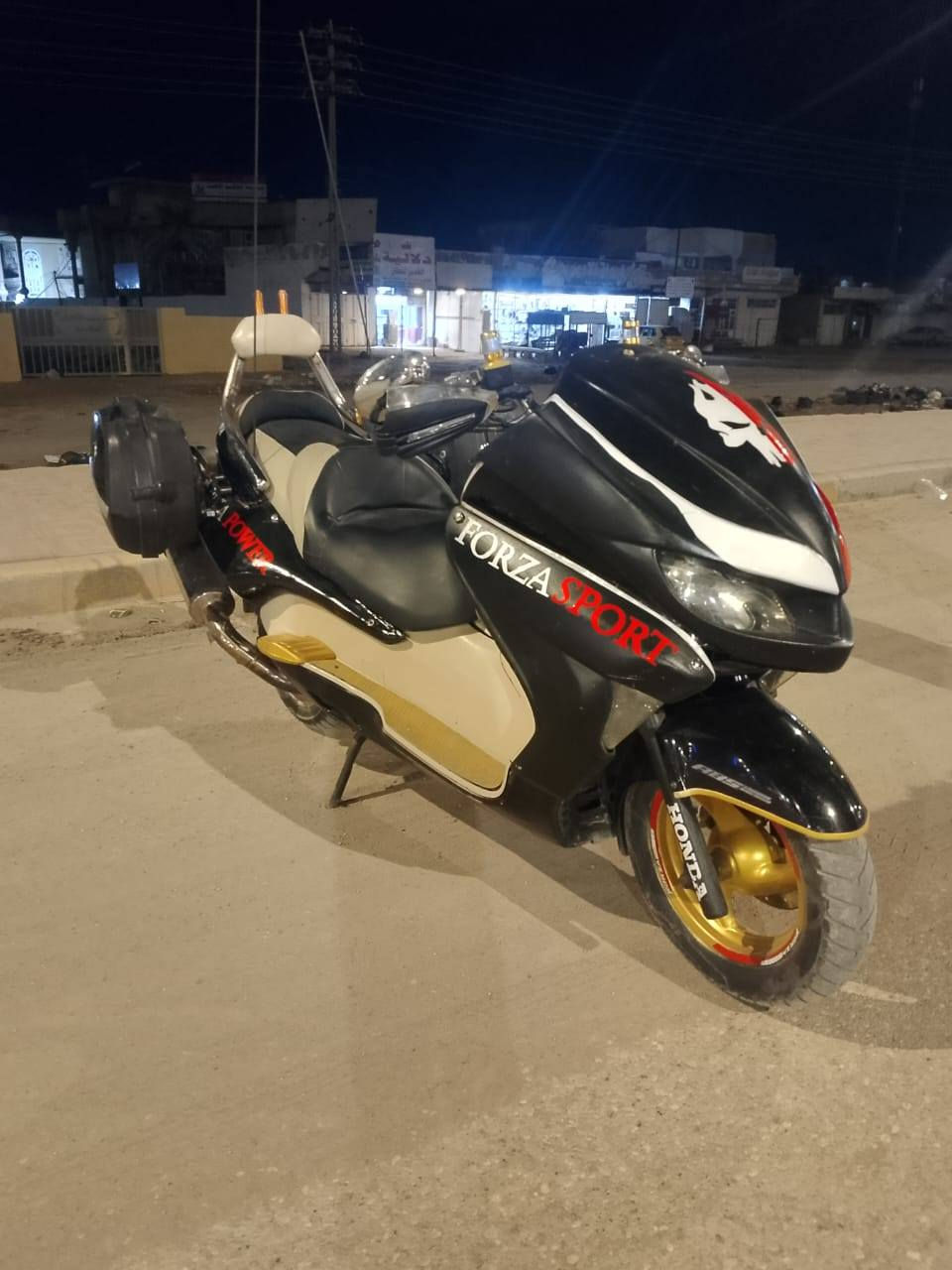 بعد التحيه والسلام
فورزه 0/9 كرستال فوول تزويد الدراجه نضيفه ما عوزها شي علها هواي تزويد واضح بالتصوير الشراي يتصل بيه و يدلل عنواني كوت

  شباب الدراجه احله من الصور بهواي 

***********
