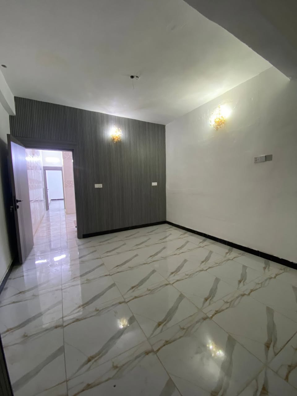 للإيجار للإيجار ‼️ في السيديه🏯✨ بيت مساحه80m
🏠

المواصفات: 

• طوابق

 • 2 غرف نوم مريحة  🛏️🛏️

•مطبخ  مرتب 🏺🔮

•صاله 🌋

•ارام للاستثماروالتطويرالعقاري

•الموقع🗺️: بغداد / السيديه - مربع التصنيع   📍

لا تضيع الفرصة – السكن المريح بإيدك! ✅

للاسـتفسـار الاتـصال علـى الارقـام التـاليه *********** او زيـاره شركه ارام للاستثمارو للتطوير العقاري - بغداد السيديه مدخل الخيزران مجاور السيطره
