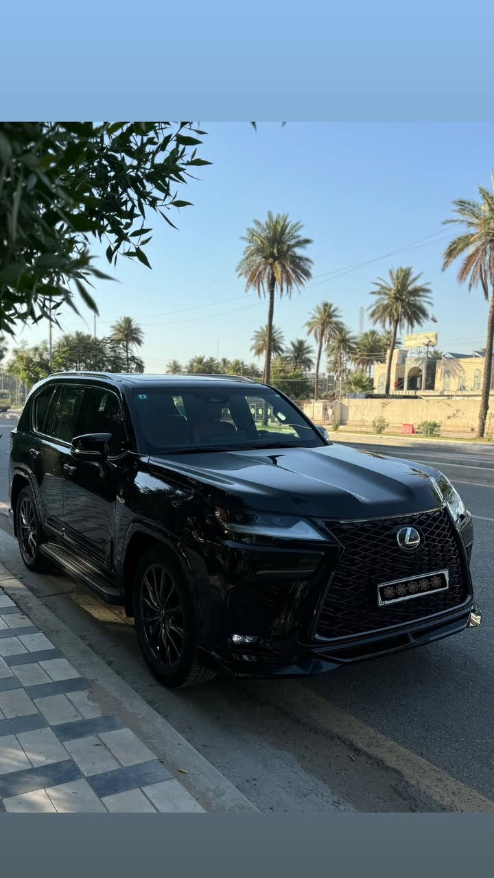 لكزس Lexus F Sport 2025  LX600
فئه F1 سبورت بريم اصل وكاله رقم بغداد
عداد المشي 5000 km اخت الزيرو جديده 
جدا وكفاله عامه حته من الشخط ... 💫

المواصفات فول 1/1 
جكات 
بيبان شفط 
عدد سماعات 25
عدد شاشات 3
عدد كامرات 5 
بصمه سلايد 
جنطه ذكيه بالقدم 
تشغيل عن بعد 
تدفئه تبريد مقاعد 
كراسي كهرباء 
نقطه توقف ذاتي 
رادار حساسات 
الى اخر معروفه F1 
------------------------------------
موقع السياره بغداد بيها سونار عدد 2 جدد 
الجناي يتصل او واتساب ترهم بيع او مراوس 
الهاتف : ***********
