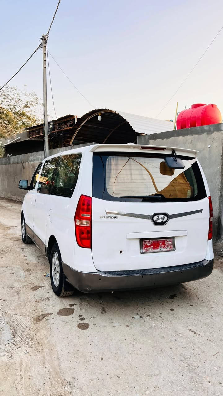 سلام عليكم ستاركس للبيع 2012  مفتوح مكينه وكير وحداده وتخم تاير وتبريد جاهزه السياره مكاني البصره المدينه بني منصور السعر 135 هاذ رقمي ***********
