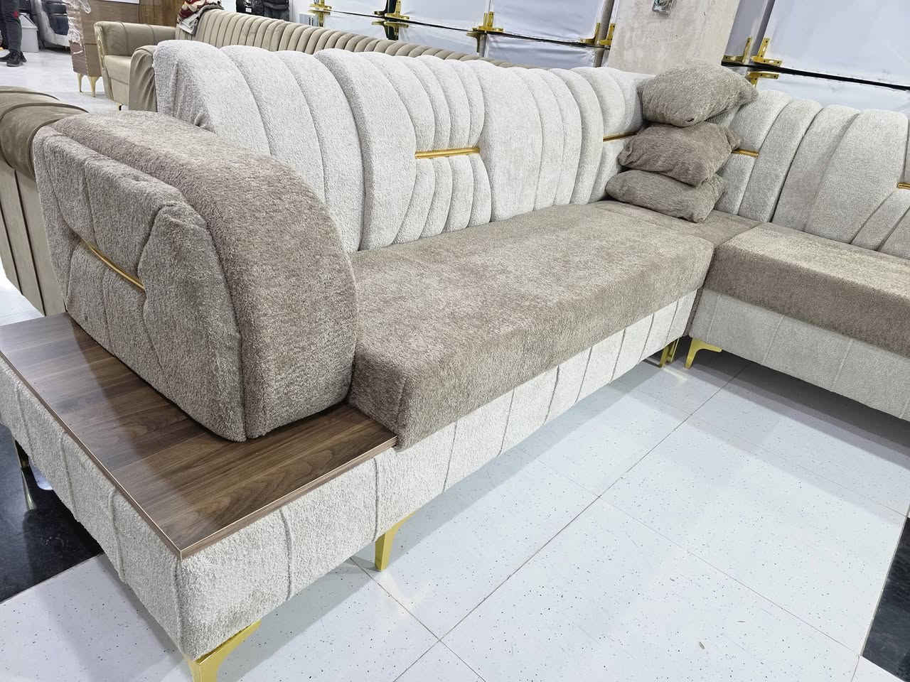 👈معرض ابو فواز للاثاث المنزلي الجمله والمفرد👉

ديوان شغل عراقي احطاطه 7متر 11 مقعد خشب بلوك اسود ١٨ ملم سفنج ١٠ سم قماش خاولي بوهيمي رجلين حديد ثقيل ضمان العمل 5 سنه بسعار مناسبه 🌹 زورونا تجدون كل ماهوه جديد 

#ملاحضه_متوفر_جمله_لصحاب_المحلات 

 العنوان تكريت شارع الزهور مقابل كليه تربيه البنات مجاور الناصر مول الاستفسار والاتصال بل ***********
***********اتصال
***********واتساب فقط
