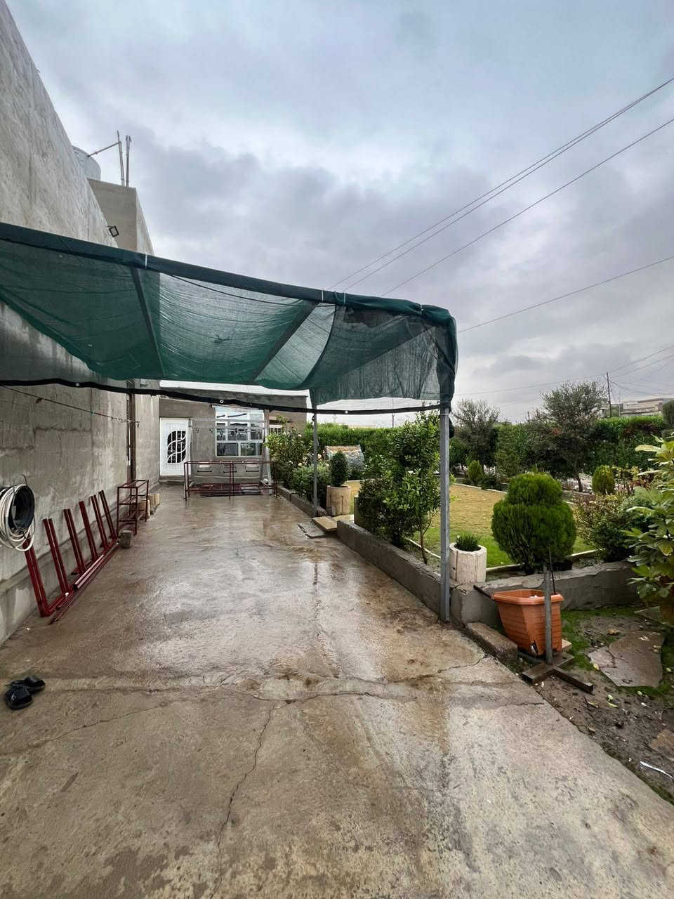 للبيع للبيع 🏠🏠
دار في حي السماح / المساحه / ١٢٠ متر / البيت ركن + اتجاه قبله / خلف بانزخانه المشاعل معه البيت حديقه ٢٠٠ متر حيل مرتبه + مقابيل البيت مساحه حديقه +
 كاشي+
خدمات ماءفول💦+كهرب+تبليط
صنف العقار +كرت بلديه + السعر ٦٥ مليون وبي مجال للأسفسار الأتصال على الأرقام + *********** / *********** / يوجد لدينا عروض في حي السماح الأولى/ والثانيه/ ولأطباء / سكني / زراعي / تجاري /
