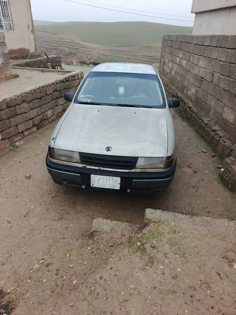 فكتره موديل 91حجم 16وظع شركه مبدل داير واحد مابي صبغ بسمي رقم الماني سعر 43ومجال عنوان دهوك رقم الهاتف ***********
