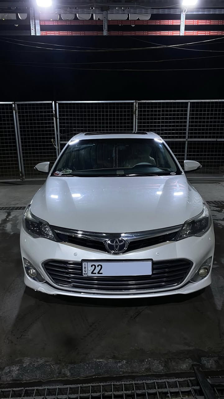 سلام عليكم افلون 2013 
مواصفات xle خليجي 
بيها قطعتين صبغ بدون حادث اثر شخوط فقط 
جاملغ السائق + جاملغ خلفي جه السائق
كفاله كير مكينه صدر امامي خلفي تايرات جدد 
رقم اربيل سنويه جديد ما بيها نقص السياره 
السعر 215 وبيها مجال 
عنوان بغداد 
رقم الهاتف ***********
