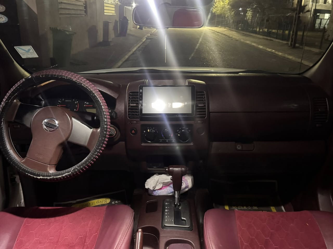 السلام عليكم 
نڤاره موديل 2013
سنوديه جديده 2030
بدون دواخل 
باب السايق ربع صبغ 
كير اوتماتيك 
محرك مفتوح 
رقم السياره اسليمانيه 
السعر /115 وبي مجال قليل 
***********
