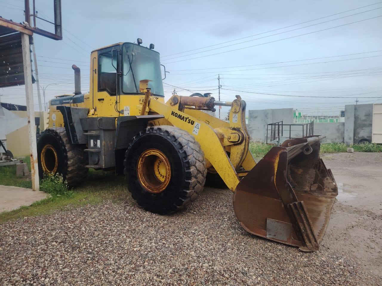 للبيع شفل كوماتسو
حجم 380   منفيس 
ستفسار اتصال ***********
