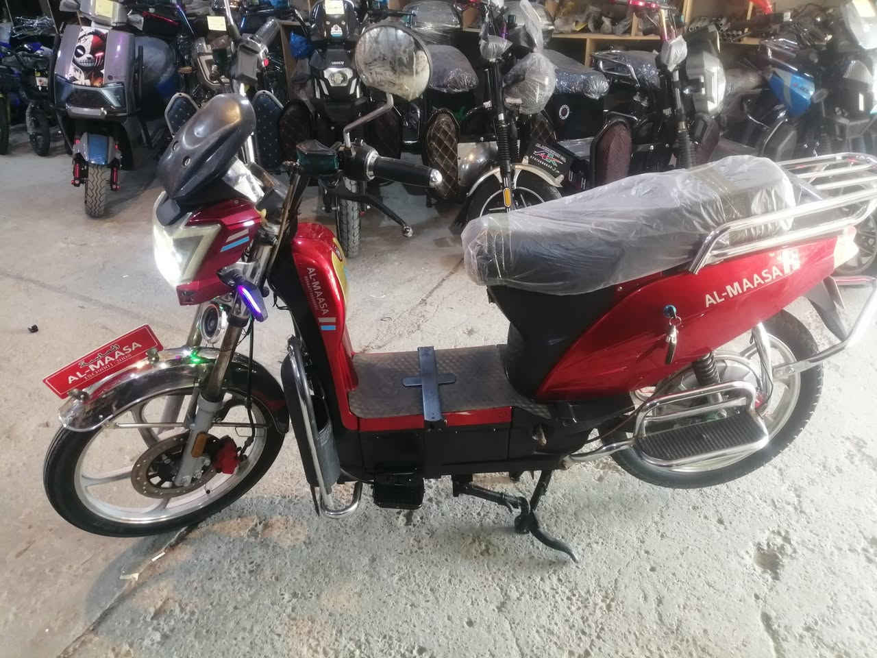 سلام عليكم
دراجه نوع هارلي موديل 2024الماسه
جديد خير من الله
سعر 450 وصل 400مانطيته
شغال كلشي بي
بطاريات يقرن 9ونص
 نضام بكR 
4سرع
الفلوجه قرب المول 
***********
***********
