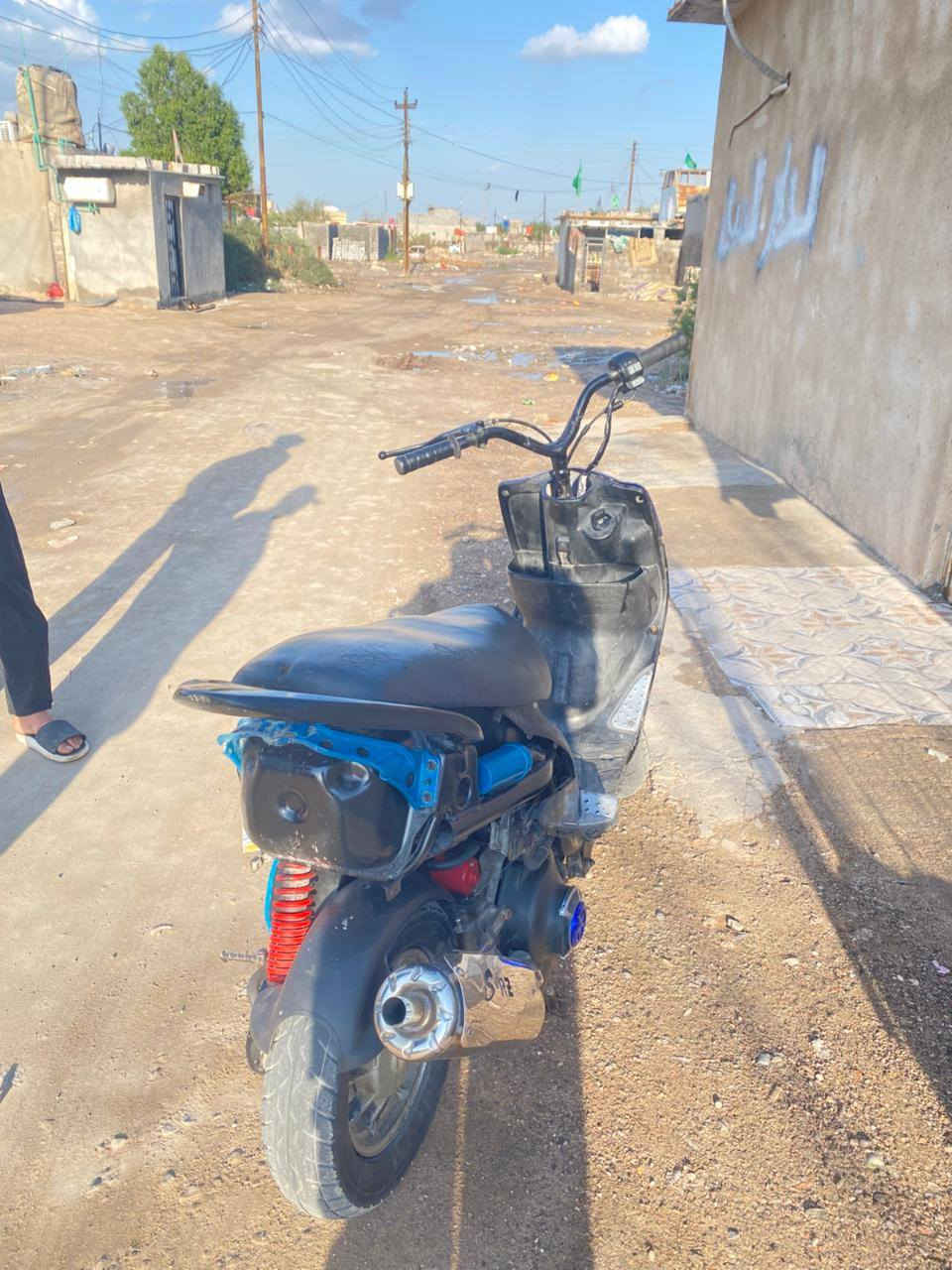 سلام عليكم اخوان عدله بوشه 55مال لعب اي نقص مابيه وياله نجمع كزوز رياضي جديد تاير جلاتين جديد الامامي فقط عوزه فقط باتري كلشي شغال سعر 500وبيه مجال للشراي رقمي للتواصل اسف علا لمطاوله***********
