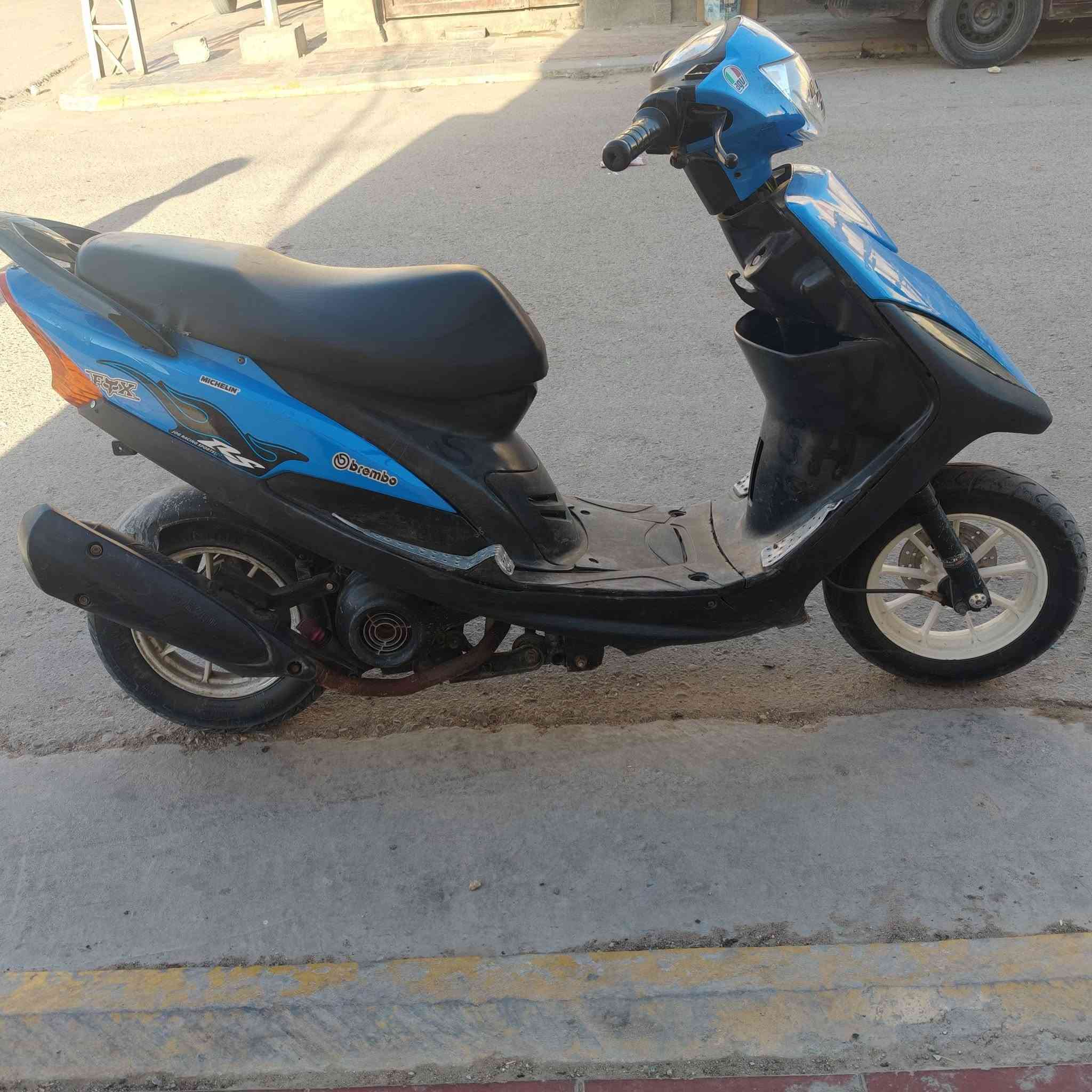 سلام عليكم دراجة ماكس عدلة بوشة 55 عقل 9 نمر كهربائيات شغالة هندر سلف يشتغل بس باتري عوزة دشبول شغال  عليهة تزويد رياضي السعر 500 ***********
