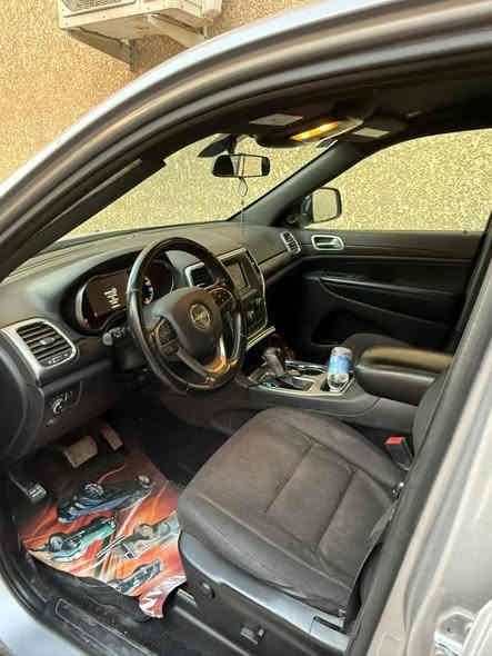 السلام عليكم للبيع لاريدو 2021
وارد كندي مابيهة ضمان 
يعني انتر  بول 

كلين بدون حادث  رقم بغداد 

تحويل او وكالة حاضر 

السعر ١٧٥ ورقة بيه مجال قليل 

***********
