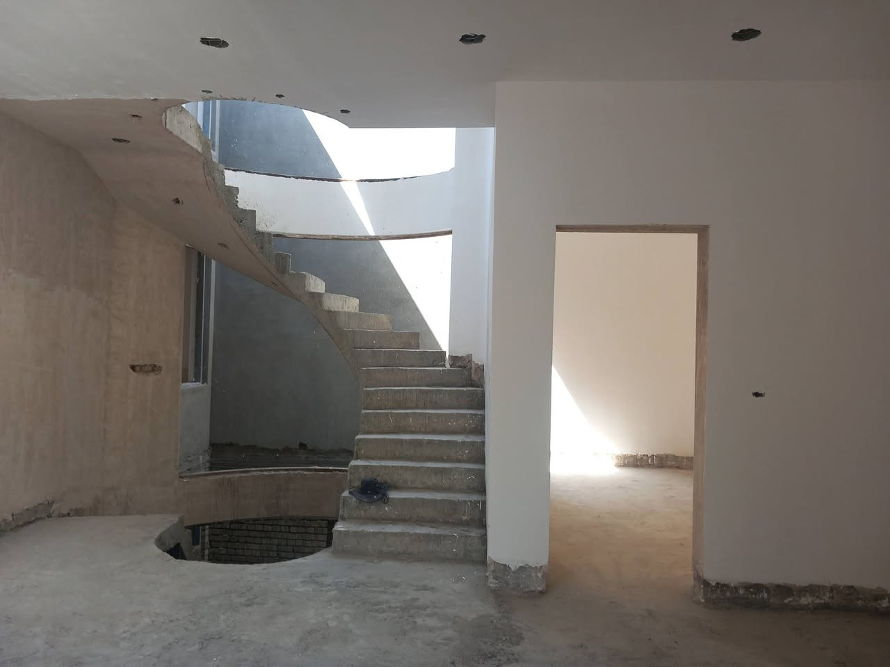 سلام عليكم
خلفه مبيضجي جص وبورك متفرق حاليا تفضل خاص وتدلل
جص وبورك المتر  ٦
شغل بدون تخريج
بشرط شغل ما عاجبك فلوسك مرجوعه
لتزام بل عمل وال مصداقيه اهم شي
وبخدمت طيبين
مكاني بغداد زعفرانيه  《***********》
