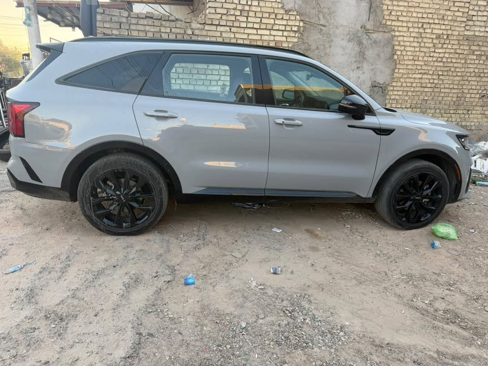كيه سورنتو ٢٣ اس اكس مكينه ٢٥٠٠ تيربو ماشيه ٦٦ الف بيه تبديل قبق الجنطه فقط بدون ايرباك السياره جاهزه من كلشي كير مكينه صدر تبريد بدون نقص السعر ٢٥٠ حي الجهاد شارع الشارقه 
***********
