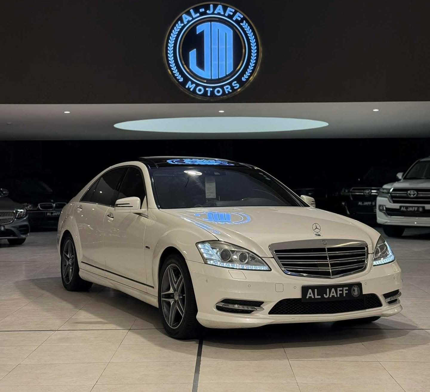 💵لمعرفة السعر:: اترك تعليق يصلك السعر تلقائيا💵
 
2012 - S350 ‎مرسيدس بنز 

وكاله خليجي
مكفوله من الضرر عدا بارد بسيط في الجاملغ الخلفي الايسر 
محرك 3500 
ماشيه 150 الف كيلو 
كت كامل AMG وكااله
مواصفات
بانوراما 
بصمه 
لايت زينون
لايت داينمك 
٤ ابواب شفط
٤ كشنات كهرباء 
٤ كشنات خزن
٥ بردات كهرباء
دخول ذكي ٤ ابواب 
صندوك كهرباء
نظام تعليق هوائي 
نظام تعليق رياضي
شفتات ستيرن 
داخل صاج 
مري كهرباء 
ترحيب بالمري
سيدي جنجر ٦ اقراص 
حساسات امامي خلفي 
السياره بدون اي نقص 
‎مكان السيارة السليمانية 

 رقم صاحب السيارة
***********
