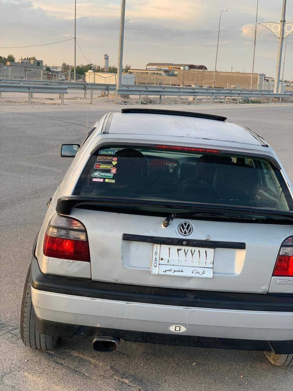 سلام عليكم كولف 93
كير اوتو مكينة بلادية نظيفة
سعر 32$ وبيها مجال حك الجية 
مكاني بغداد ابو غريب 
رقم كربلاء سنوية 2019
سيارة خير من الله نقصها ترتيب بسيط***********
