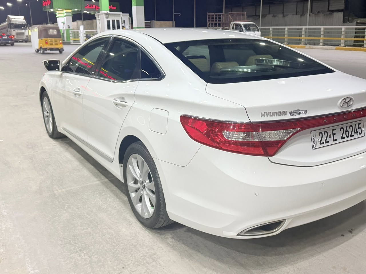 هونداي ازيرا 2012
خليجي بدون قطرة صبغ 
رقم اربيل الجديد هزة وسنوية جديدة
بأسمي وتحويل مباشر
مواصفات عادية
6سلندر 
سعرها 128$
للاتصال 
***********
