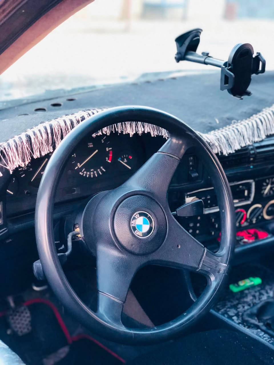 سەرەتا بەناوی خوای گەوورە BMW مۆدئلی ٩٢ سڵایت ABC  سڵایتوو شتی مەزبووتە ٥٢٥ گێڕ حادی گئڕوو مەکینەوو ئەکسیلی مەزبووت بئ مشکیلە سەیارەکە زۆر جوانوو ڕێکوو پێکە چوار تایەوو ویلی حەسیری لەژێرە ماڵی دۆستە سەیارەکە حلوجە ماڵی مەدەنی بەشەرت لە ڕانیەم سحری ٢٥ محامەلە گۆڕینەوەش ئەکەم لەسەر دڵ گرتن تکایە گەر مشتەری نیت نە سەری خۆت نە سەری منیش بهێشێنە لەگەڵ ڕێزم بۆ هەموو لایەک


**إذا كنت صاحب هذا الإعلان وتريد حذفه لأي سبب، رجاءا أرسل رسالة إلى الدعم الفني**